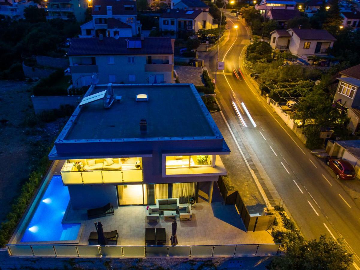 Luxury Apartment Imperia Krk Town Bagian luar foto