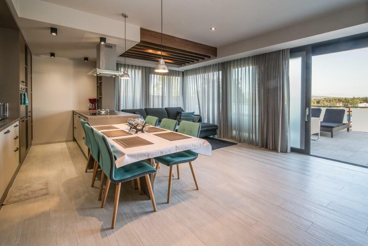 Luxury Apartment Imperia Krk Town Bagian luar foto