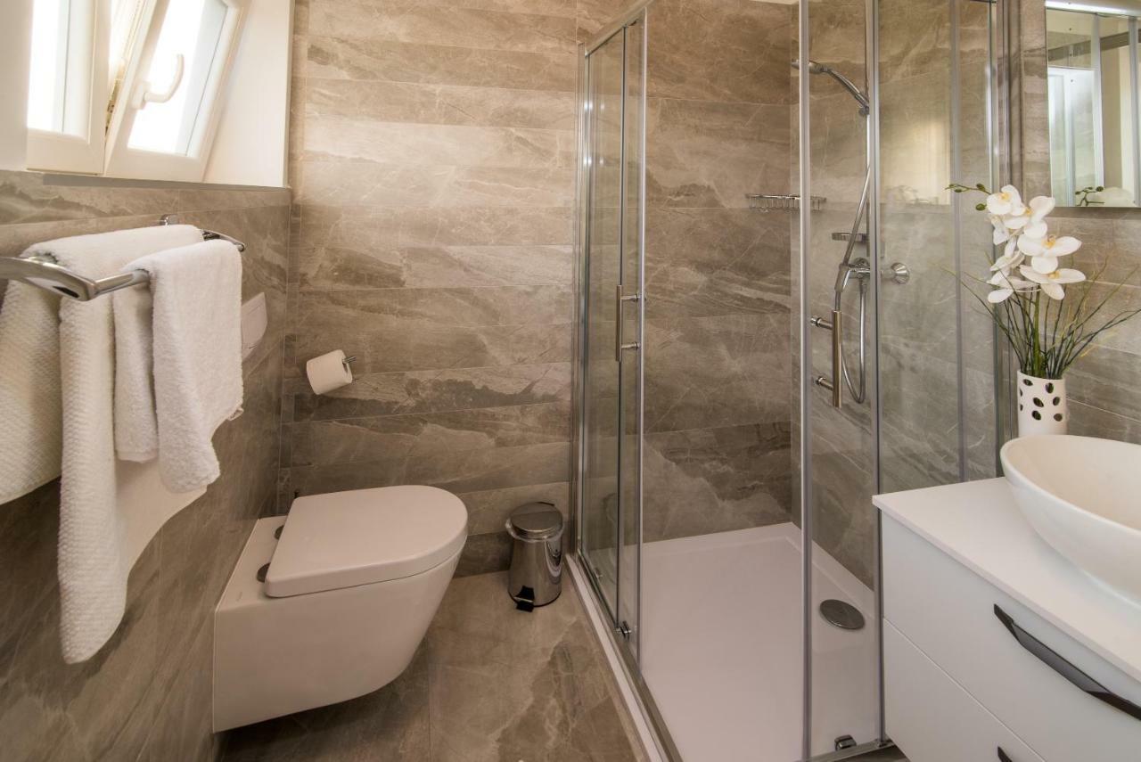 Luxury Apartment Imperia Krk Town Bagian luar foto