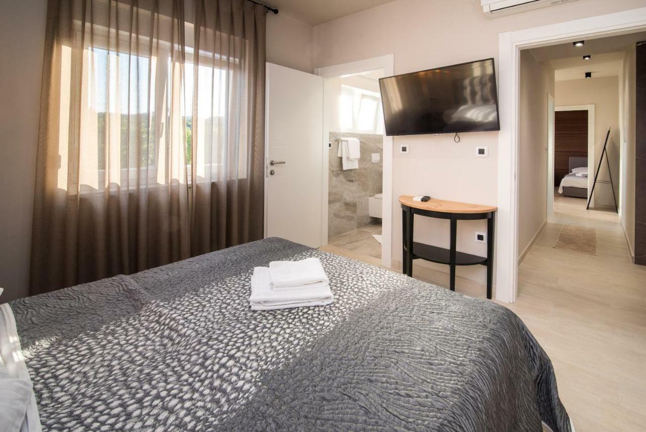Luxury Apartment Imperia Krk Town Bagian luar foto